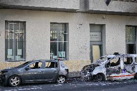 A Handcuffed Suspect Surrounded By Police Officers Leaves The Police Station - Cavaillon