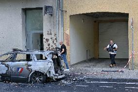 A Handcuffed Suspect Surrounded By Police Officers Leaves The Police Station - Cavaillon