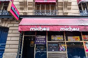 Gad Elmaleh To Buy Chez Michou Cabaret  - Paris