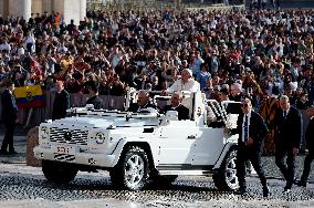 Pope Francis Holds His Weekly General Audience In St. Peter's Square, At The Vatican