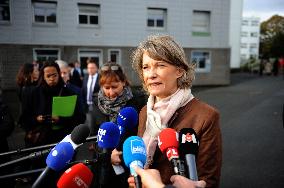 Minister Of Education Visits High School After Teacher Assault - Tourcoing