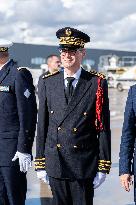 Volodymyr Zelensky welcomeed by Sebastien Lecornu at Orly Airport