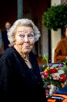 Princess Beatrix Attends 'Queens by Andy Warhol' Exhibition - Apeldoorn Princess Beatrix Attends 'Queens by Andy Warhol' Exhibit