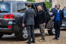 Volodymyr Zelensky at Elysee - Paris