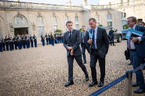 Volodymyr Zelensky at Elysee - Paris