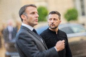 Volodymyr Zelensky at Elysee - Paris