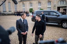 Volodymyr Zelensky at Elysee - Paris