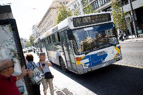 Boarding Only Through The Front Door On Buses To Combat Fare Evasion In Athens