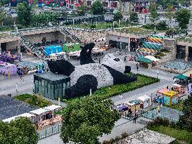 World's Heaviest Giant Panda Sculpture in Chengdu