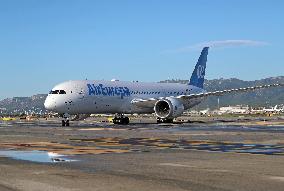 Air Europa Boeing787 On The Runway At Barcelona Airport