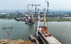 China First 350km/h Mixed-layer Bridge in Nanchang