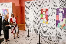 Princess Beatrix Attends 'Queens by Andy Warhol' Exhibition - Apeldoorn