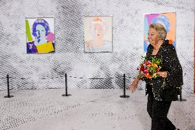 Princess Beatrix Attends 'Queens by Andy Warhol' Exhibition - Apeldoorn