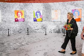 Princess Beatrix Attends 'Queens by Andy Warhol' Exhibition - Apeldoorn