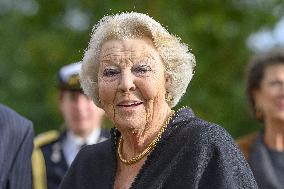 Princess Beatrix Attends 'Queens by Andy Warhol' Exhibition - Apeldoorn