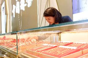 A Gold Shop in Renhuai