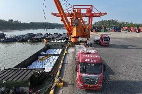 Siyang Port on the Beijing-Hangzhou Grand Canal in Suqian