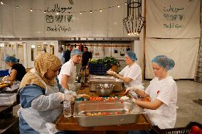 People Gather To Prepare Meals For Immigrants And Displaced Persons - Beirut