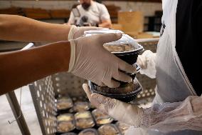 People Gather To Prepare Meals For Immigrants And Displaced Persons - Beirut