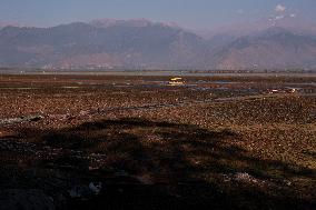 Daily Life In Kashmir