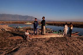 Daily Life In Kashmir