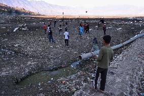 Daily Life In Kashmir