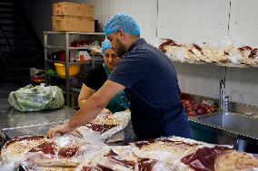 Cuisine de Mariam Prepares Meals For Immigrants - Beirut