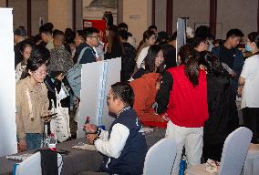 Job Fair in Huai'an