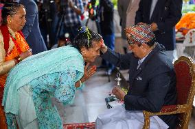 Nepal's Former King Gyanendra Bir Bikram Shah Offers "Tika" To Public On Dashain