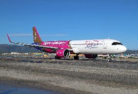 Barcelona airport aircraft on the runway