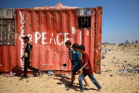 Daily LIfe In Gaza Amid Hamas-Israel Conflict