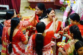 Sindoor Khela Celebration At Durga Puja Festival - Ajmer