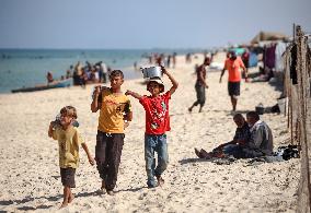 Daily LIfe In Gaza Amid Hamas-Israel Conflict