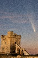 Comet Tsuchinshan-ATLAS (C/2023 A3) Appears Over Torre Squillace, Italy