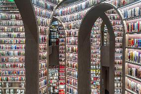 Zhongshuge Bookstore in Chengdu