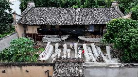 Villagers Dry Noodles at Farm Houses in Fuzhou