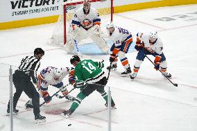 NHL: Dallas Stars V New York Islanders