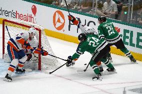 NHL: Dallas Stars V New York Islanders