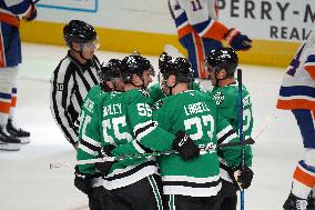 NHL: Dallas Stars V New York Islanders