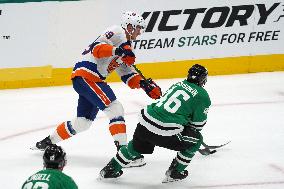 NHL: Dallas Stars V New York Islanders