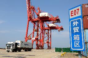 Lianyungang Port Working Scenery