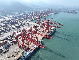 Lianyungang Port Working Scenery