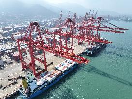 Lianyungang Port Working Scenery