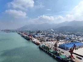 Lianyungang Port Working Scenery