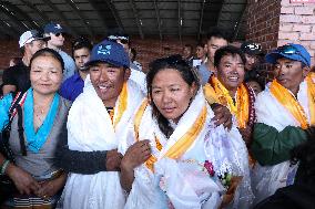 Dawa Yangzum Sherpa First Nepalese Woman To Summit All 14 Of The World's Highest 8000m Peaks