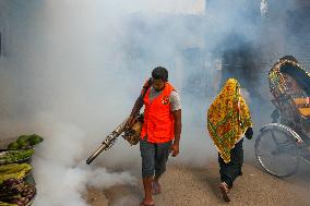 Daily Life In Dhaka