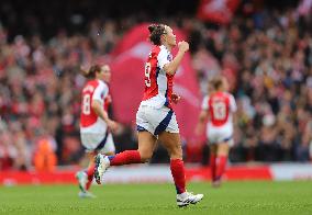 Arsenal v Chelsea - Barclays Women's Super League