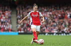 Arsenal v Chelsea - Barclays Women's Super League