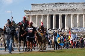 Indigenous Demonstrators Arrive To DC On Horseback