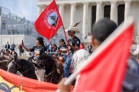 Indigenous Demonstrators Arrive To DC On Horseback